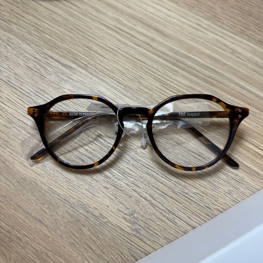 Blue Elephant EDIE Leopard Glasses